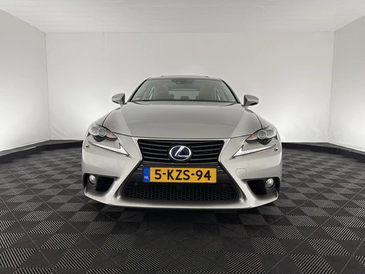 Lexus IS - Afbeelding 2 van 30