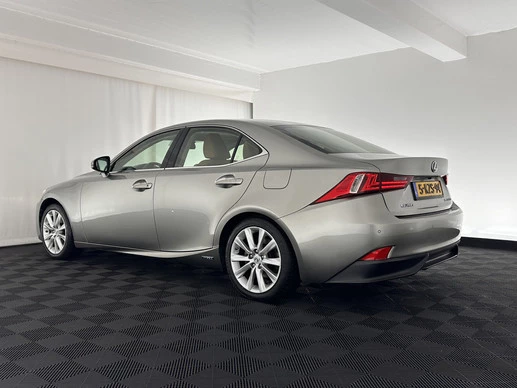 Lexus IS - Afbeelding 4 van 30