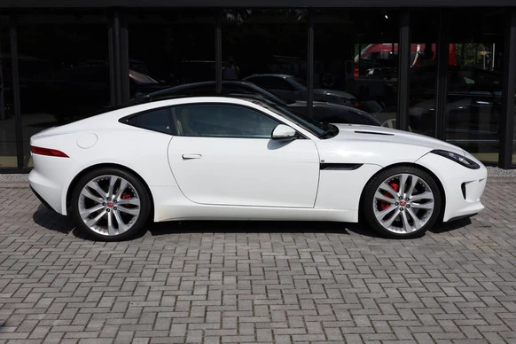 Jaguar F-Type - Afbeelding 3 van 17