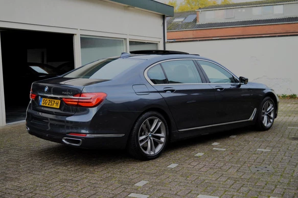 BMW 7 Serie - Afbeelding 22 van 30