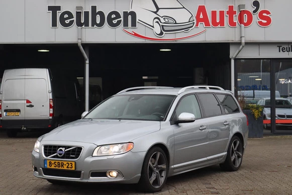 Volvo V70 - Afbeelding 1 van 30