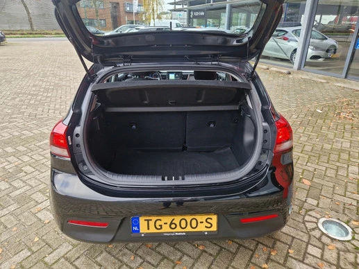 Kia Rio - Afbeelding 9 van 24