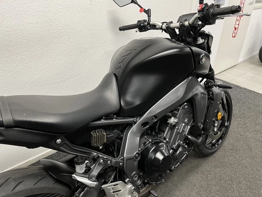 Yamaha MT 09 - Afbeelding 8 van 21