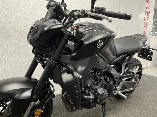 Yamaha MT 09 - Afbeelding 18 van 21