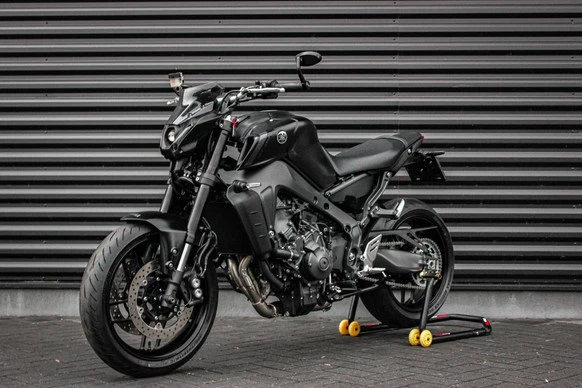 Yamaha MT 09 - Afbeelding 1 van 22