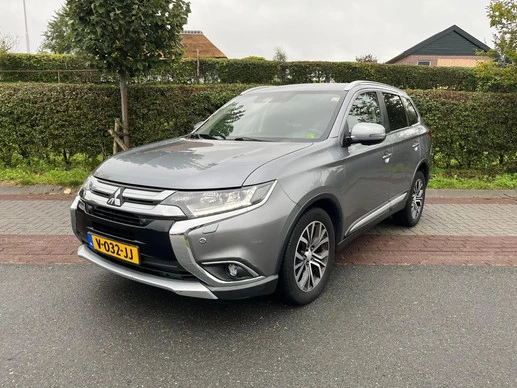 Mitsubishi Outlander - Afbeelding 1 van 28