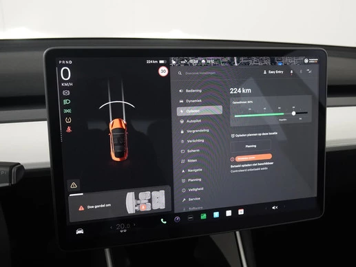 Tesla Model 3 - Afbeelding 18 van 30