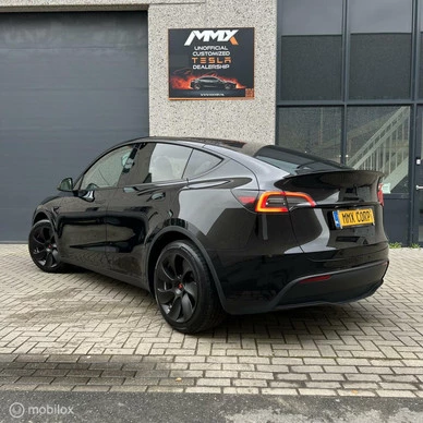 Tesla Model Y - Afbeelding 7 van 20