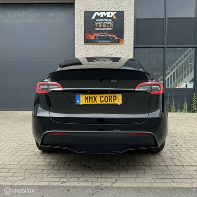 Tesla Model Y - Afbeelding 8 van 20