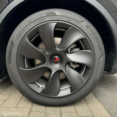 Tesla Model Y - Afbeelding 20 van 20