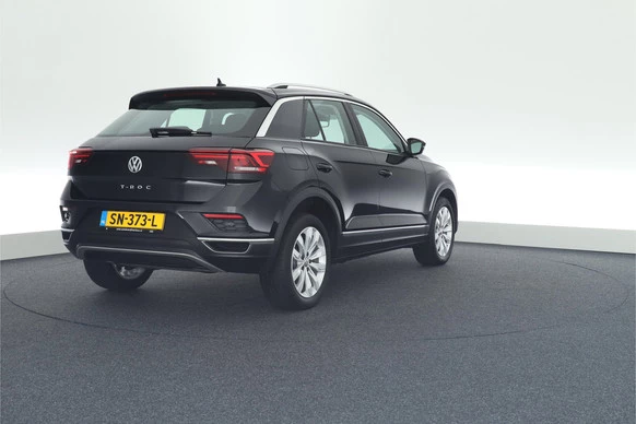 Volkswagen T-Roc - Afbeelding 7 van 30