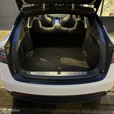 Tesla Model X - Afbeelding 15 van 25