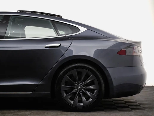 Tesla Model S - Afbeelding 28 van 30