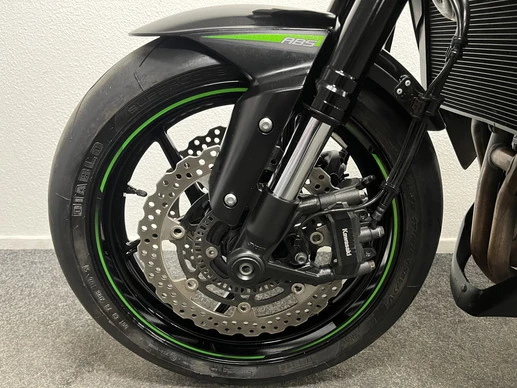 Kawasaki Z1000 - Afbeelding 15 van 22