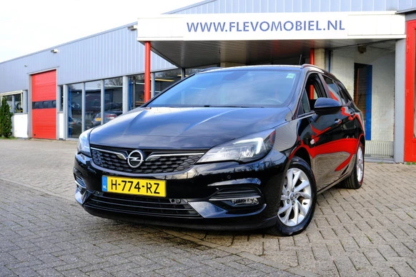 Opel Astra - Afbeelding 1 van 30