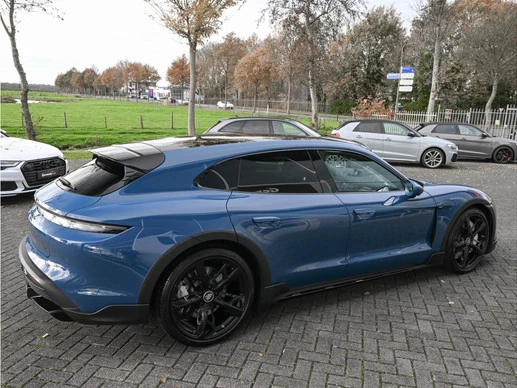 Porsche Taycan - Afbeelding 17 van 30