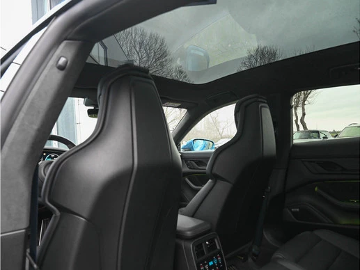 Porsche Taycan - Afbeelding 21 van 30