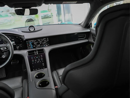 Porsche Taycan - Afbeelding 23 van 30