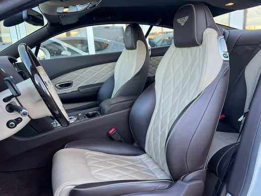 Bentley Continental GT - Afbeelding 23 van 29