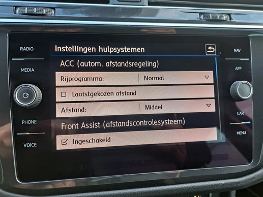 Volkswagen Tiguan - Afbeelding 21 van 30