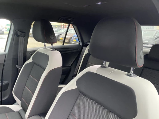 Volkswagen T-Roc - Afbeelding 14 van 30