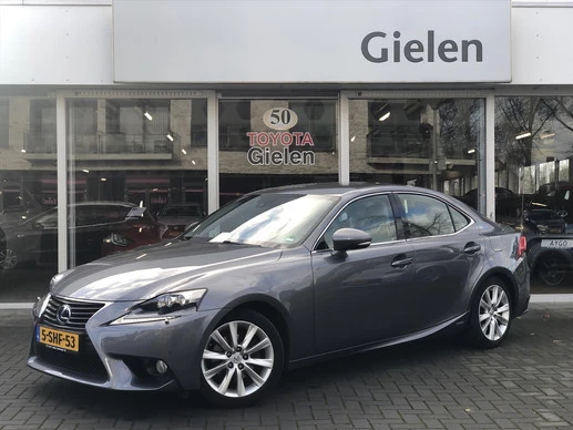 Lexus IS - Afbeelding 1 van 30