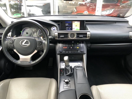 Lexus IS - Afbeelding 15 van 30