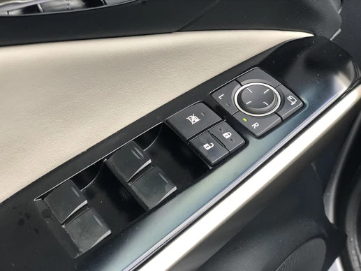 Lexus IS - Afbeelding 25 van 30