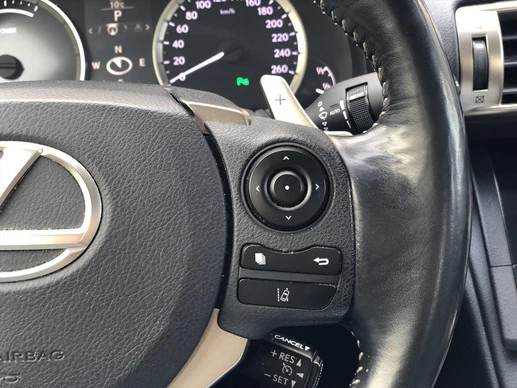 Lexus IS - Afbeelding 28 van 30