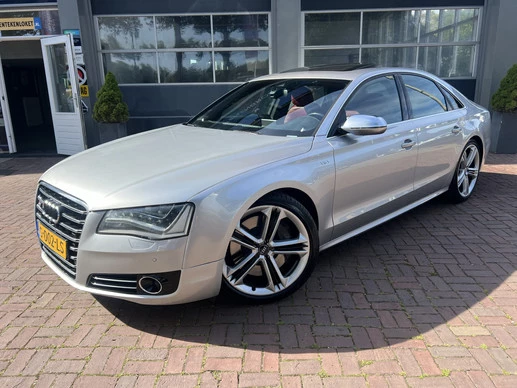 Audi S8