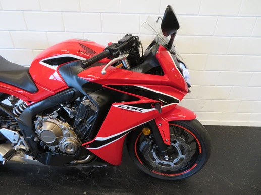 Honda CBR 650 - Afbeelding 9 van 14