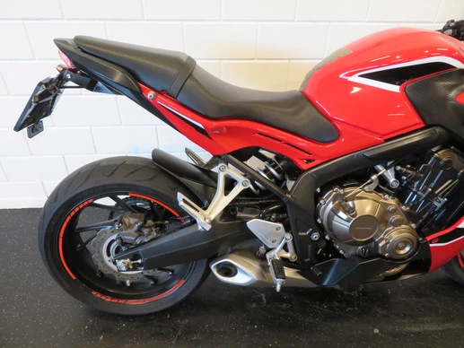 Honda CBR 650 - Afbeelding 10 van 14