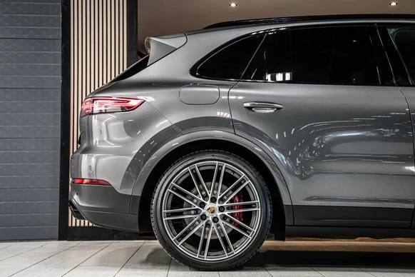 Porsche Cayenne - Afbeelding 18 van 30