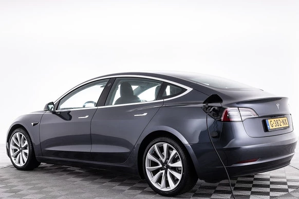 Tesla Model 3 - Afbeelding 2 van 25