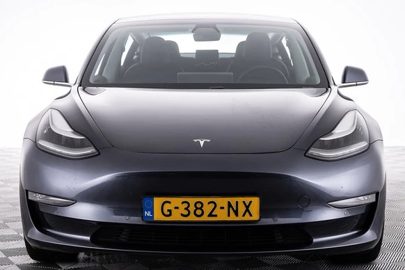 Tesla Model 3 - Afbeelding 18 van 25