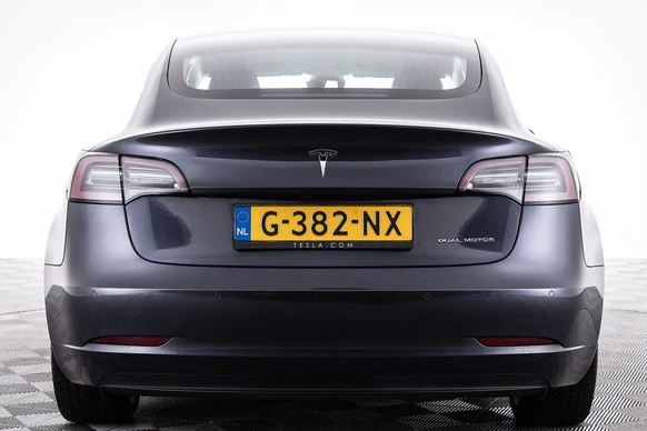 Tesla Model 3 - Afbeelding 19 van 25