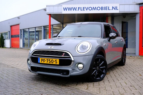 MINI Cooper S - Afbeelding 1 van 30