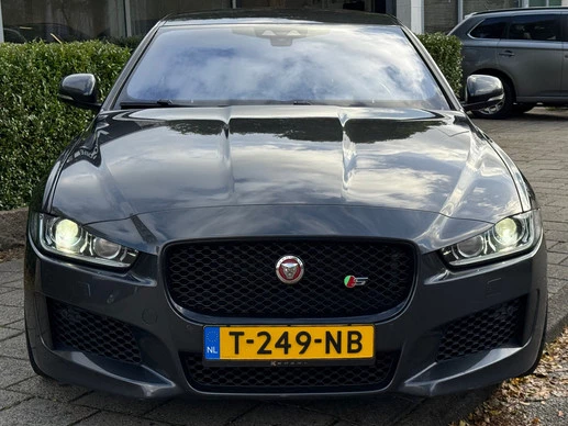 Jaguar XE - Afbeelding 4 van 30