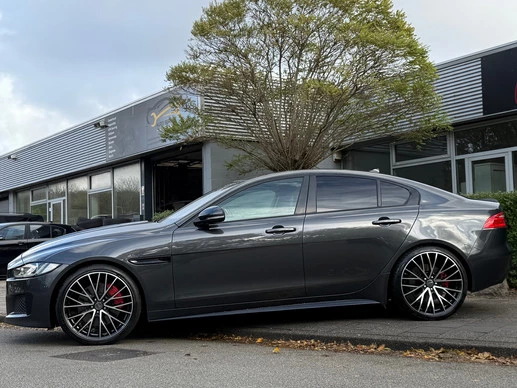 Jaguar XE - Afbeelding 9 van 30