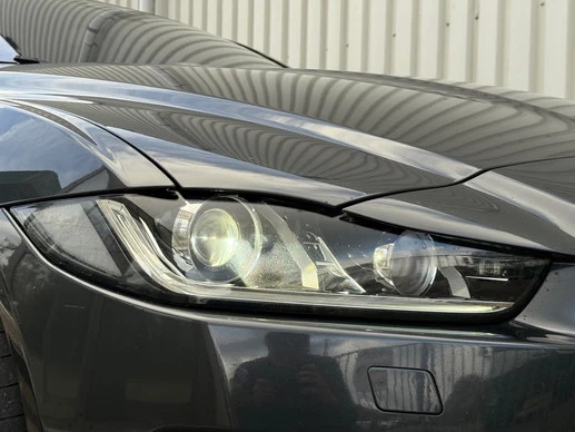 Jaguar XE - Afbeelding 12 van 30