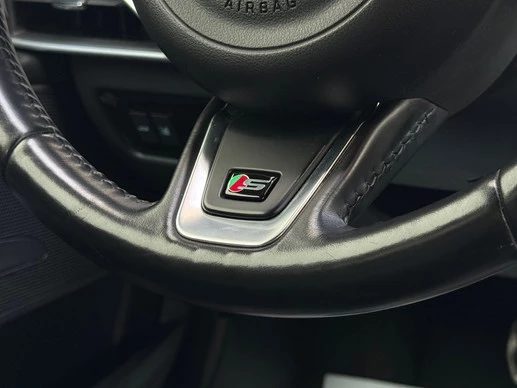 Jaguar XE - Afbeelding 20 van 30