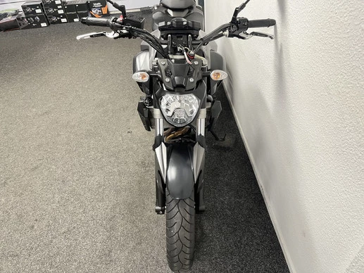 Yamaha MT 07 - Afbeelding 11 van 22