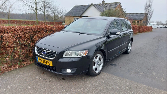 Volvo V50