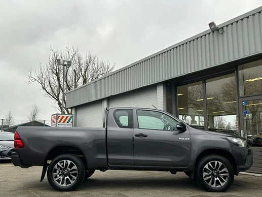 Toyota Hilux - Afbeelding 9 van 16