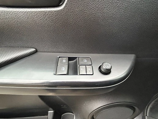 Toyota Hilux - Afbeelding 14 van 16