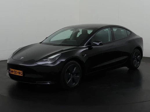 Tesla Model 3 - Afbeelding 1 van 30