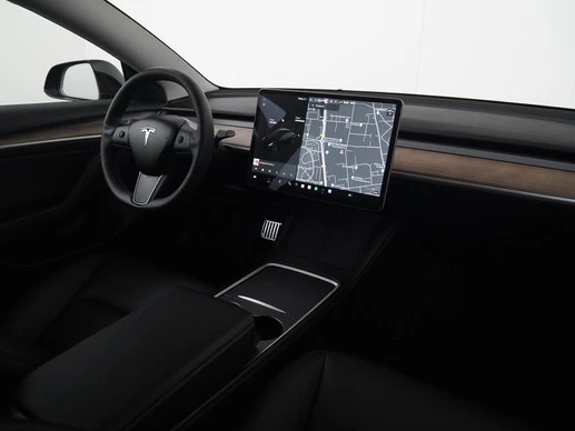 Tesla Model 3 - Afbeelding 2 van 30