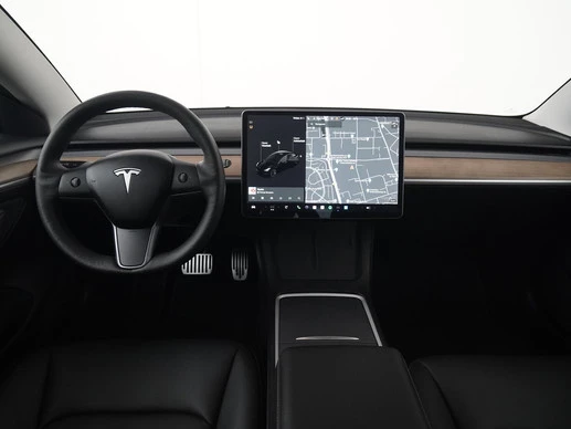 Tesla Model 3 - Afbeelding 5 van 30