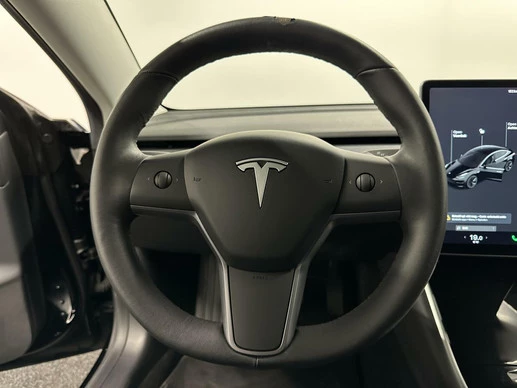 Tesla Model 3 - Afbeelding 16 van 30