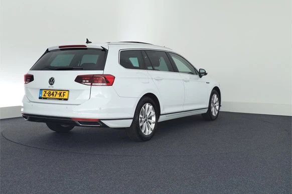 Volkswagen Passat - Afbeelding 4 van 30